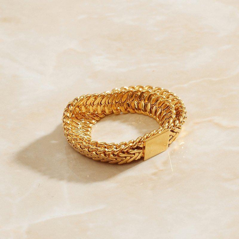 Antonia Ring - Cali Tiger